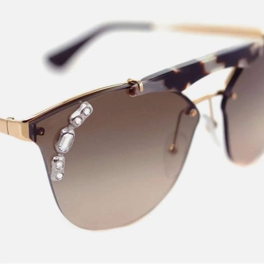 Prada sunglasses - Picture 4 of 8